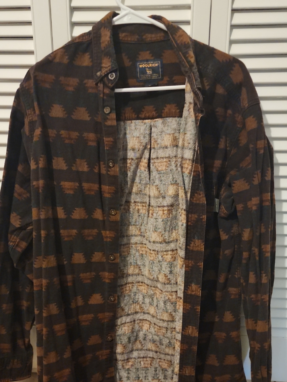 Woolrich Men's Brown and Black Patterned Button-Front Shirt Jacket